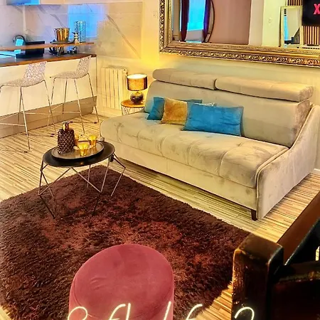 شقة Duplex With Sauna City- Center Cathedrale *